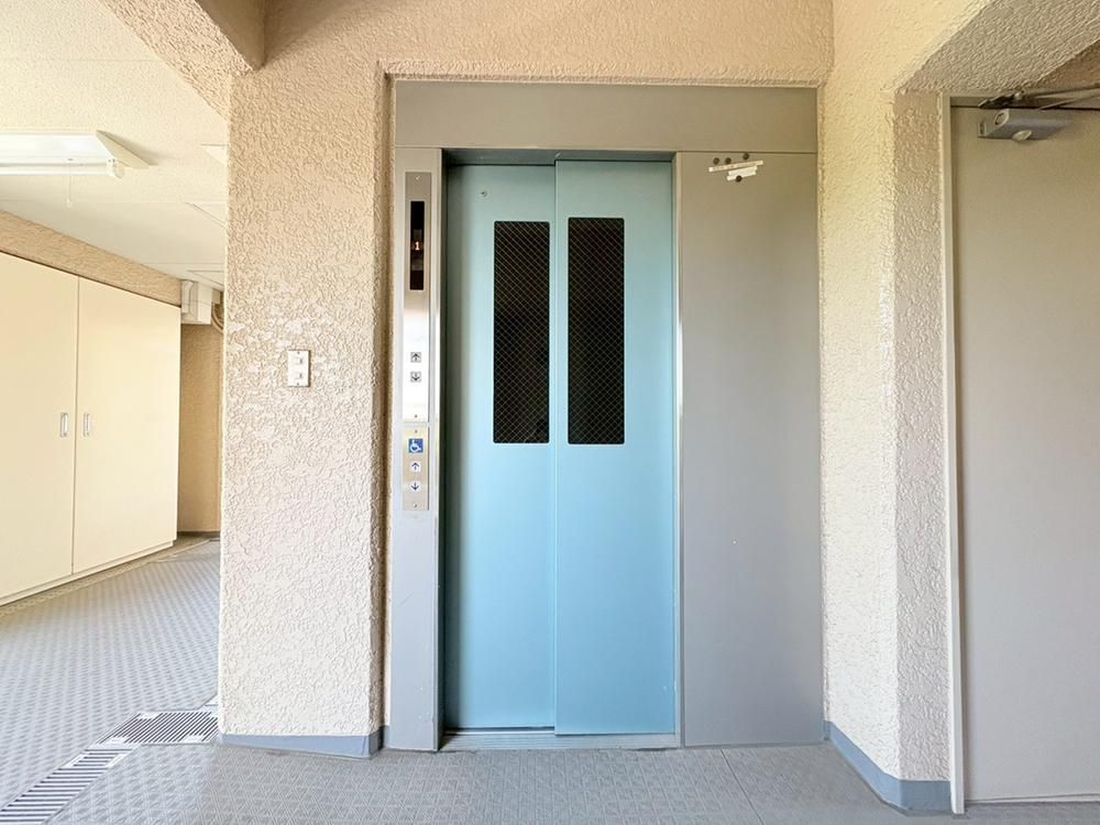 3LDK Apartment for Sale in Minami Ward, Yokohama, 68.83m² - Thumbnail 2