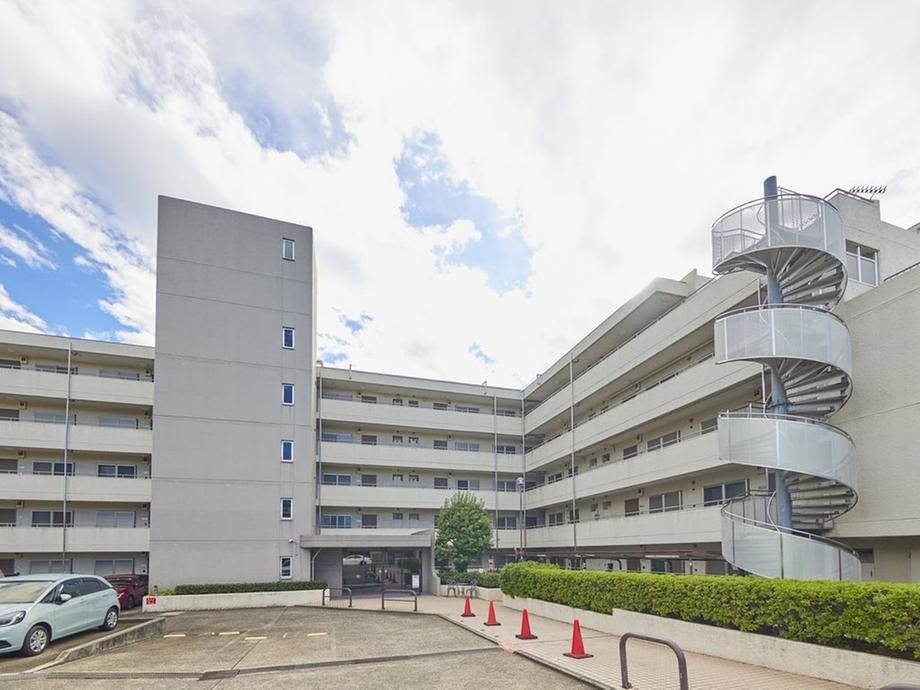 3LDK 62.48m2 Apartment for Sale in Miyamae, Kawasaki - Thumbnail 2