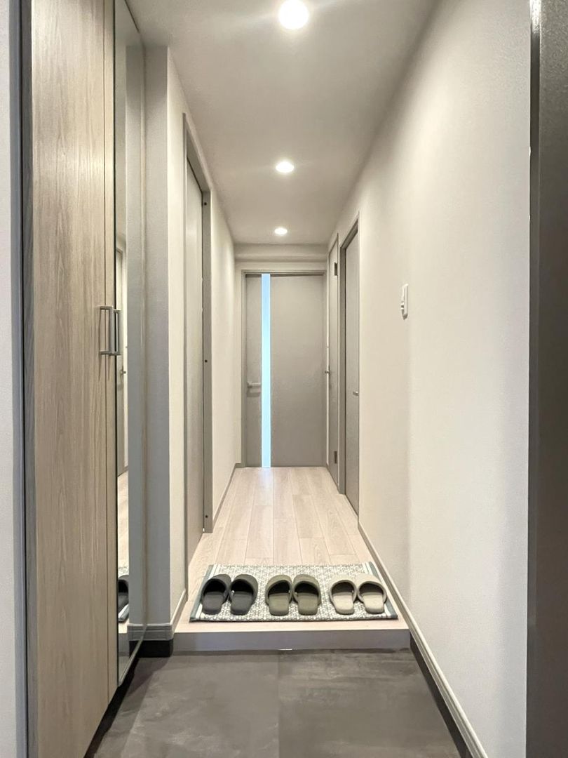 Renovated 2LDK Apartment for Sale near JR Iwakuni Station - Thumbnail 4