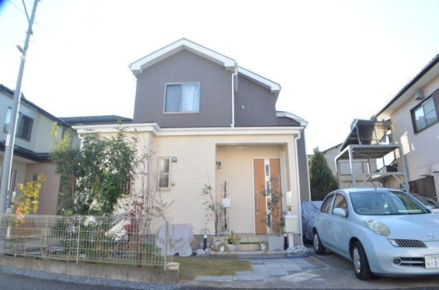4LDK House for Sale in Nishi-ku, Saitama City with Solar Power - Thumbnail 2