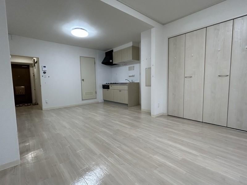 Studio Apartment for Sale in Toyohira-ku, Sapporo - Thumbnail 3