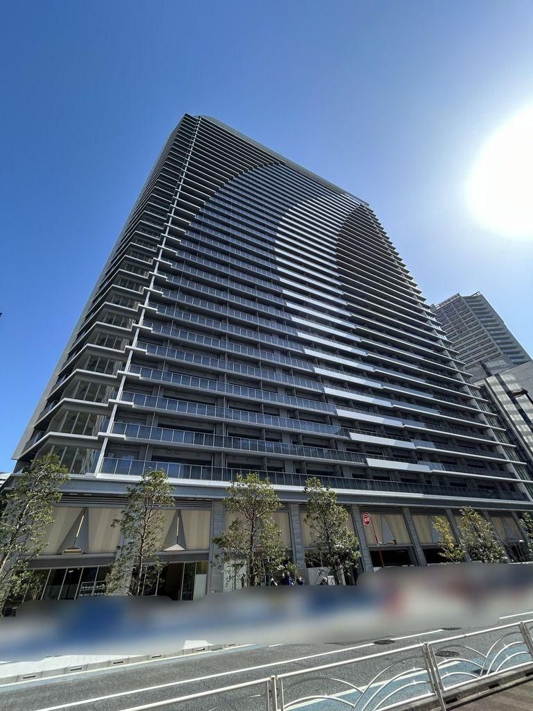 New 2LDK Apartment for Sale in Minato, Tokyo at LIVIO TOWER SHINAGAWA - Thumbnail 2