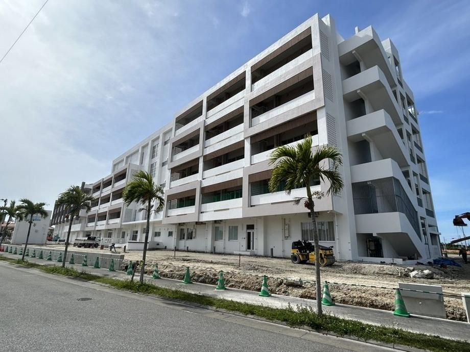 Renovated 3LDK Apartment for Sale in Tomigusuku, Okinawa - Thumbnail 2