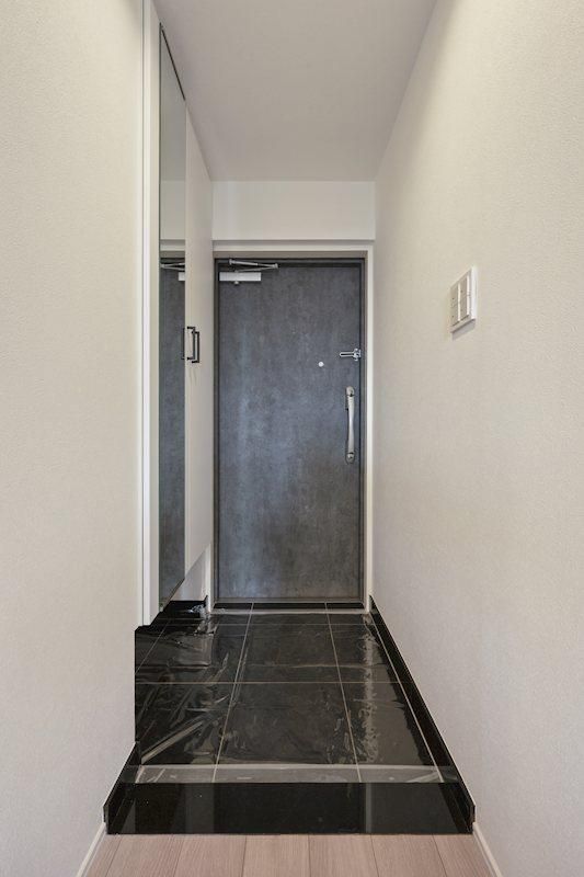 Renovated 3LDK Apartment in Miyagino-ku, Sendai - 76.33m2 - Thumbnail 2