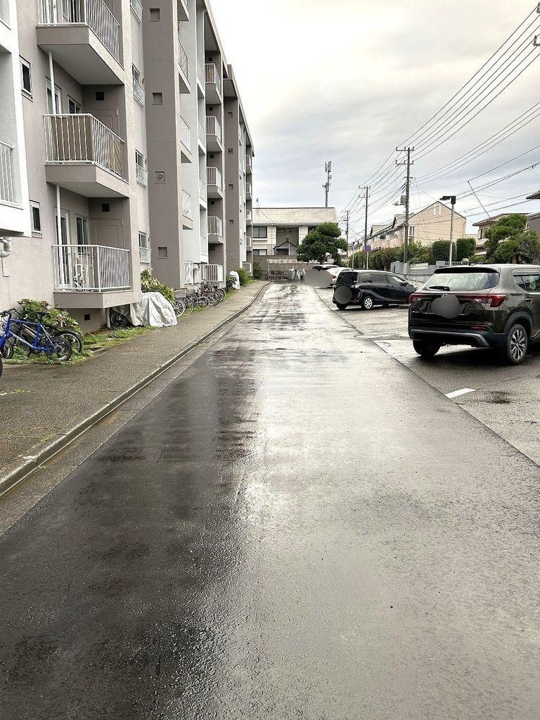 3LDK Apartment for Sale in Funabashi, Chiba Prefecture - Thumbnail 3