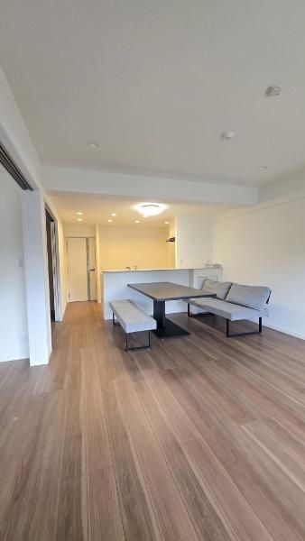 Renovated 3LDK Apartment in Aoba-ku, Sendai - 68.04m² - Thumbnail 4