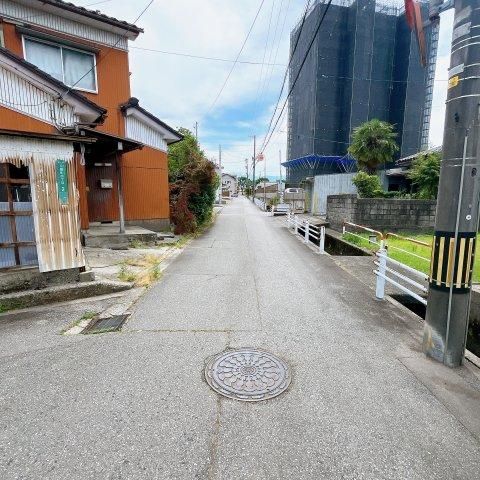 378.9 sqm Land Plot in Hanazono-cho, Toyama City for Sale - Thumbnail 3