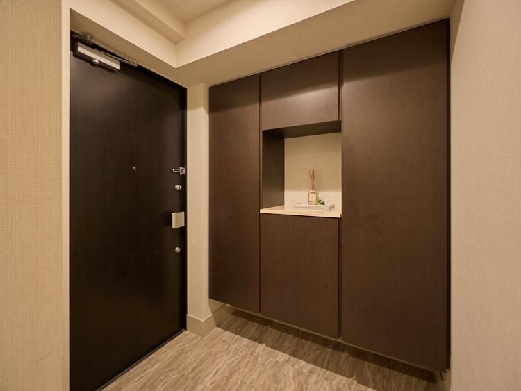 2LDK Apartment in Shinjuku, Tokyo - Garden Hills Yotsuya Geihin no Mori - Thumbnail 3