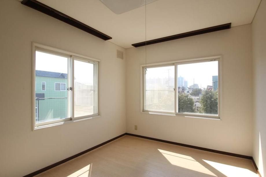 Renovated 4LDK+S House Near Nopporo Station, Ebetsu - Thumbnail 4