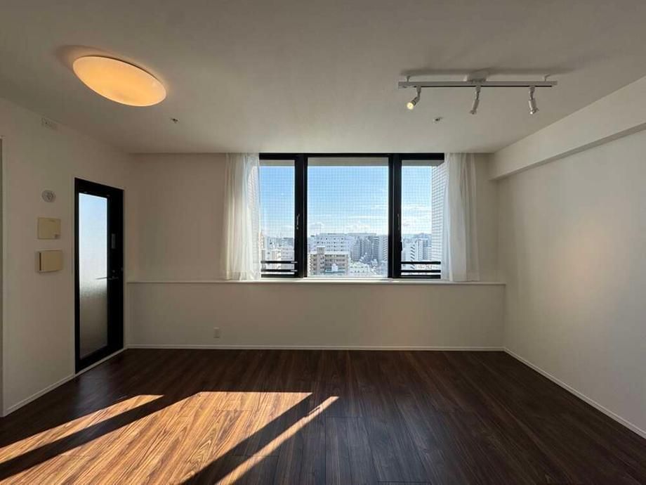 Encrest Bay Side Street 1LDK Apartment for Sale in Hakata, Fukuoka - Thumbnail 4