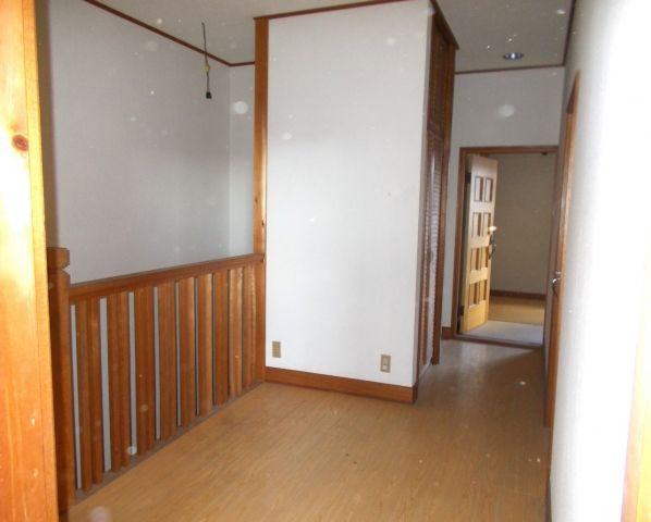 Traditional 12DK Wooden House with Large Garden in Minamiawaji - Thumbnail 3