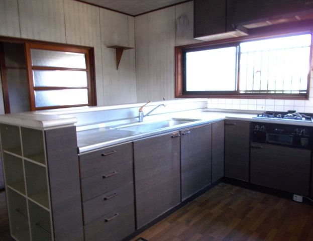 Traditional 12DK Wooden House with Large Garden in Minamiawaji - Thumbnail 4