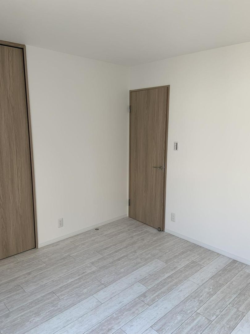 Renovated 4LK House for Sale in Ikuno, Osaka - Ideal for Airbnb - Thumbnail 2