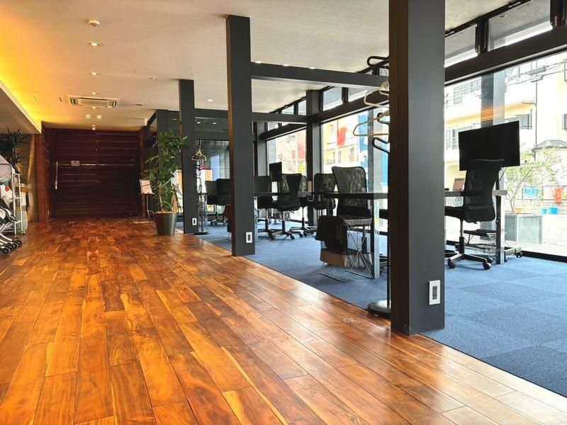 Top-Floor 2LDK Apartment for Sale in Takatsuki, Osaka - Thumbnail 3