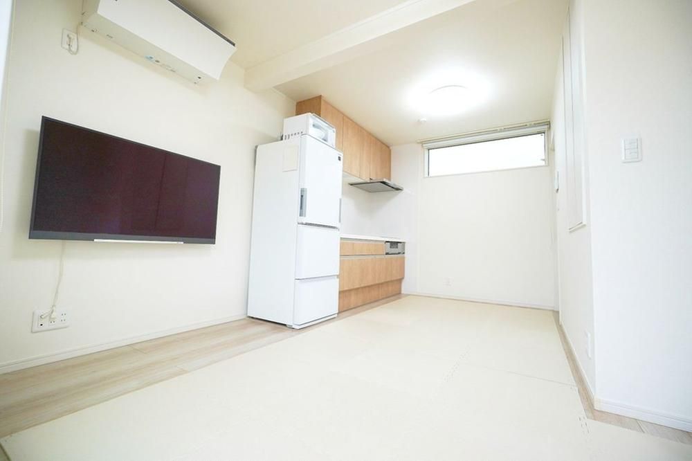 Renovated 1LDK House in Nakano, Tokyo - 37.18 sqm - Thumbnail 2