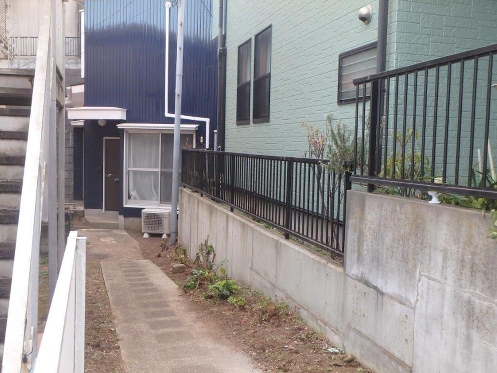 Renovated 2LDK House Near Konan Central Station, Yokohama - Thumbnail 3