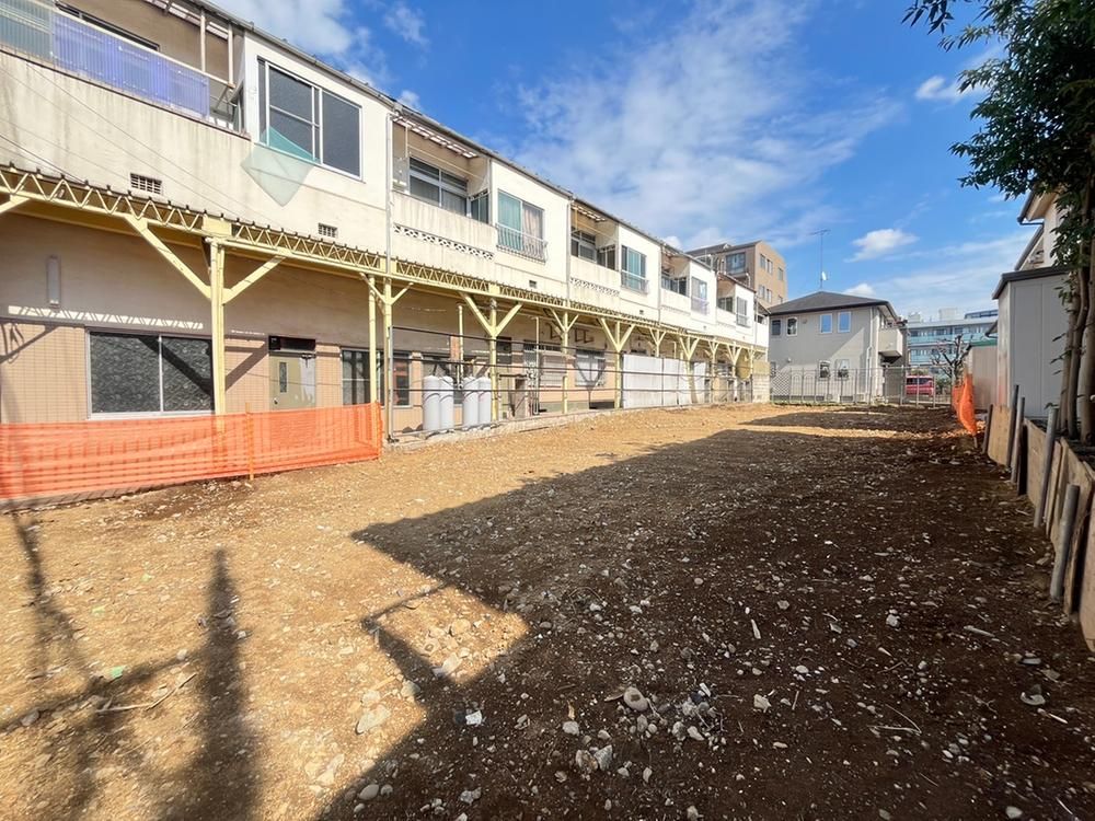 Land for Sale in Setagaya, Tokyo - 143m2 Plot - Thumbnail 3