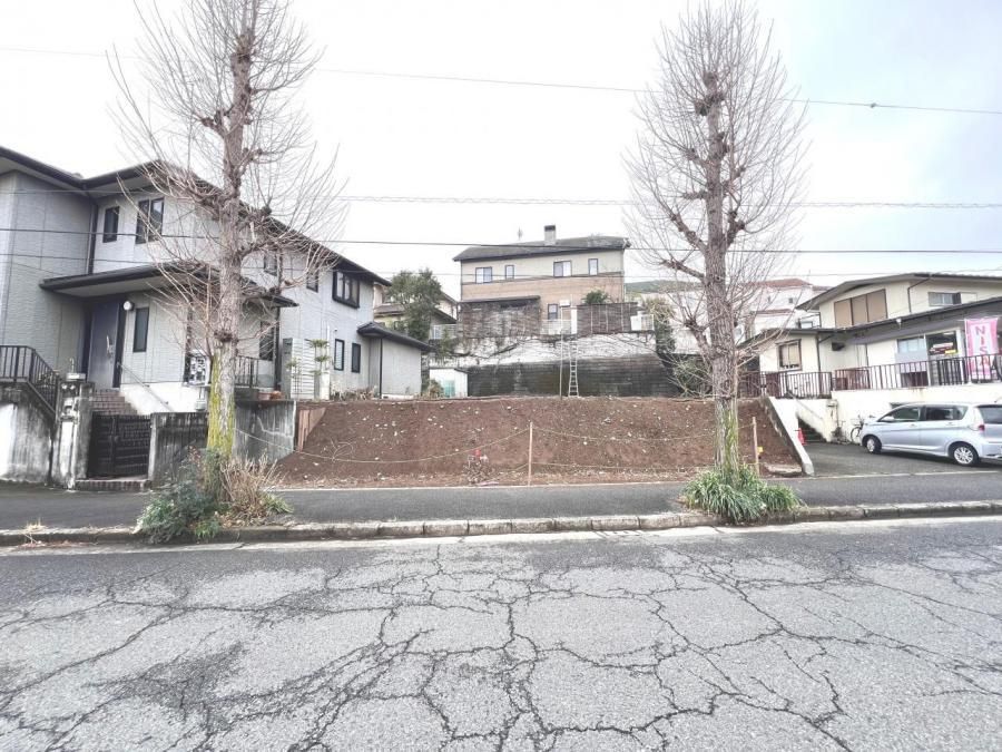 Land for Sale in Machida, Tokyo - Build Your Dream Home - Thumbnail 4