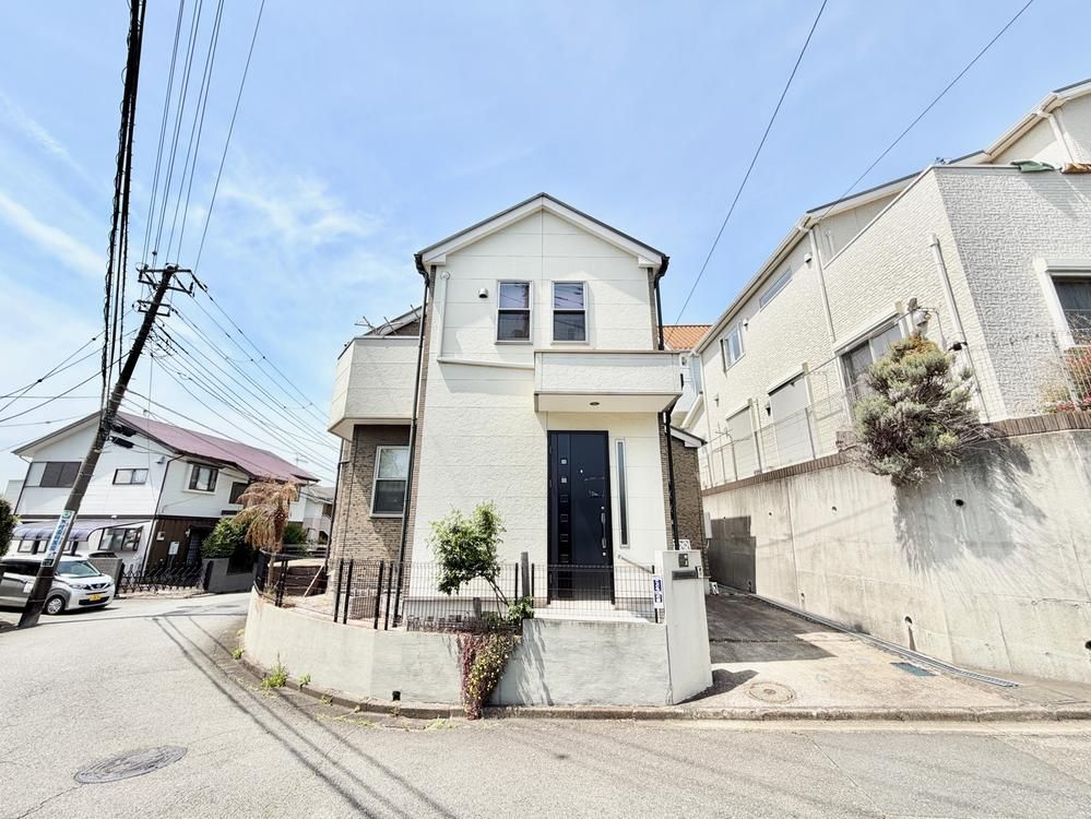 Renovated 3LDK House in Yokohama Konan Ward - Thumbnail 2