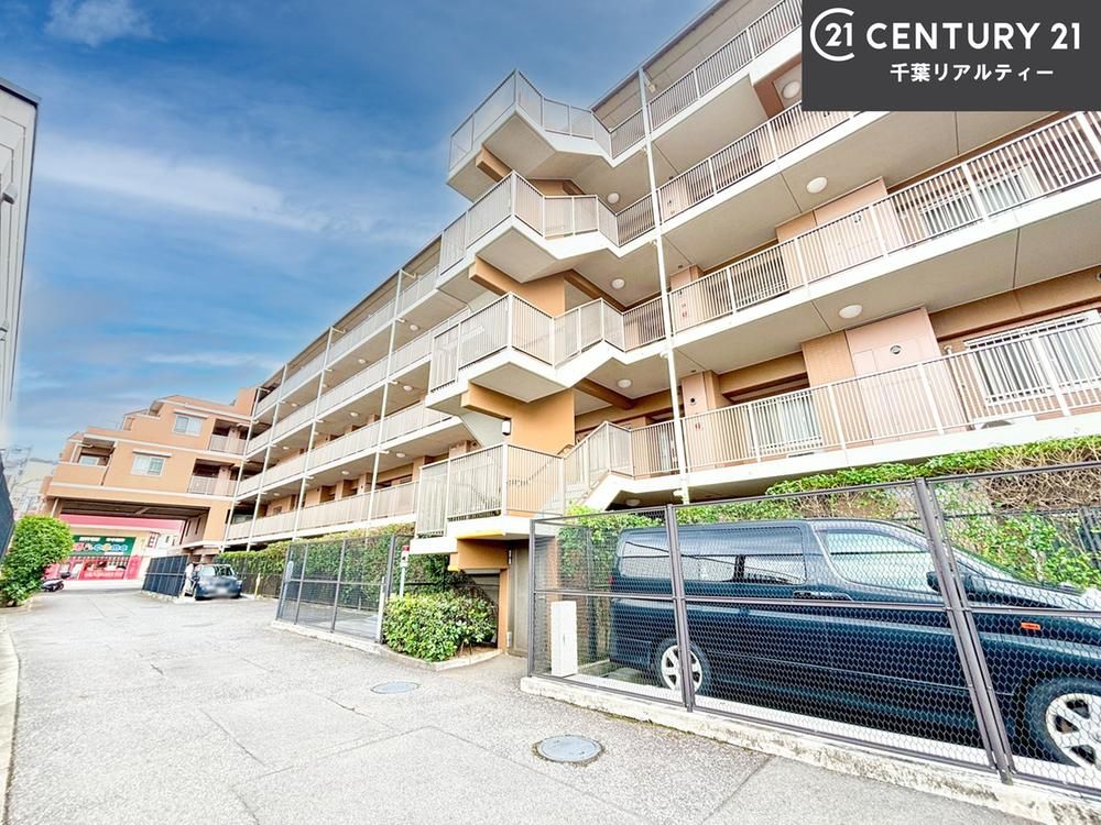 3LDK Apartment for Sale in Funabashi, Chiba - 75m2 - Thumbnail 2