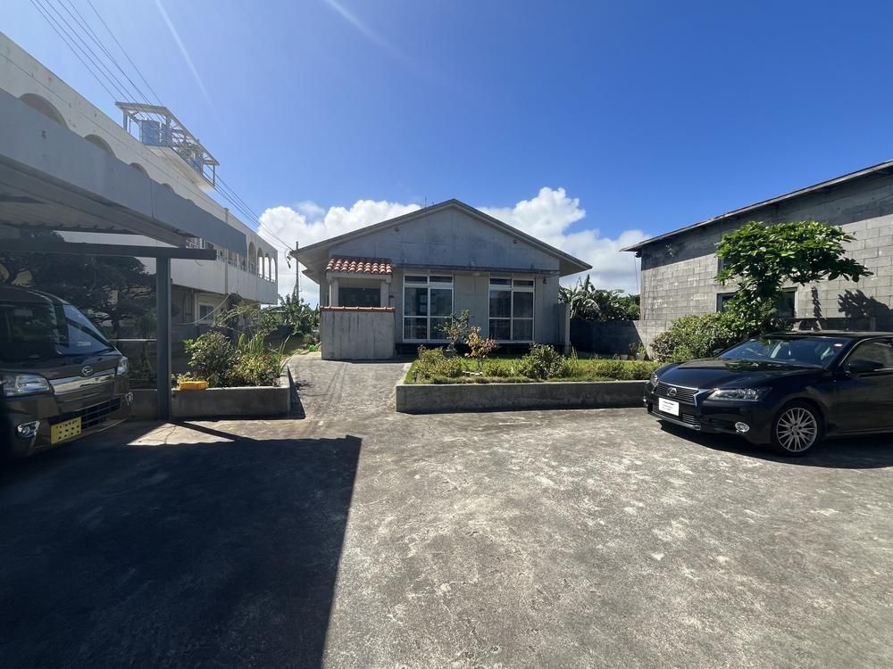 3LDK RC House for Sale in Ginoza, Okinawa - 44.9M Yen - Thumbnail 2
