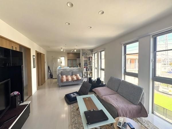 8LDK House with Solar Power in Mito, Ibaraki - 56.8M JPY - Thumbnail 3