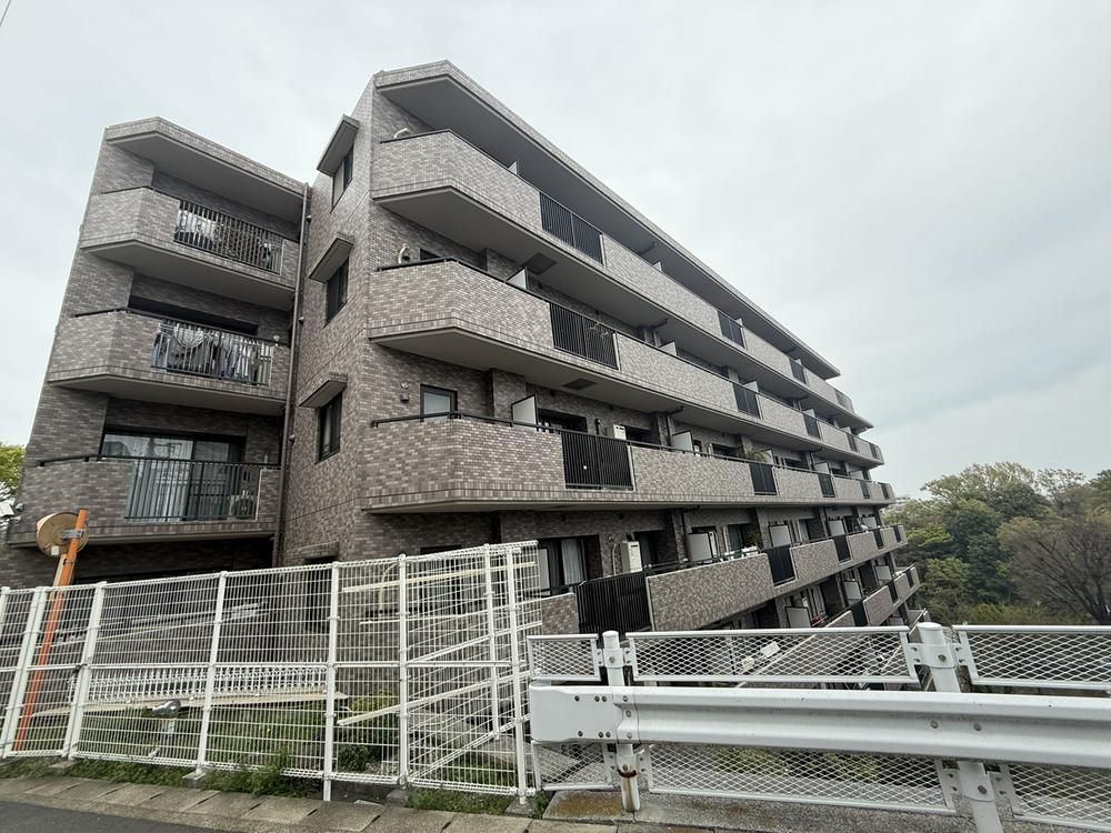2LDK Apartment for Sale in Takatsu, Kawasaki - 65m2 - Thumbnail 2