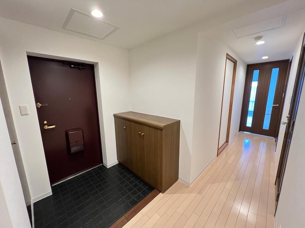 Renovated 3LDK Apartment for Sale in Sapporo Teine - Thumbnail 4