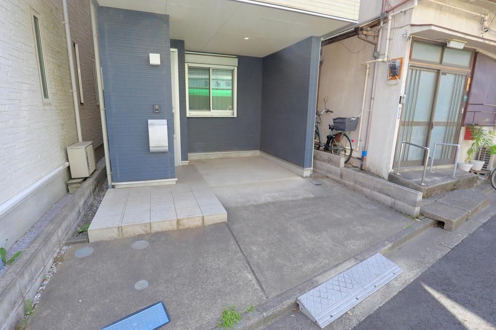 Custom-Built 2SLDK House in Sugamo, Toshima Ward, Tokyo - Thumbnail 3