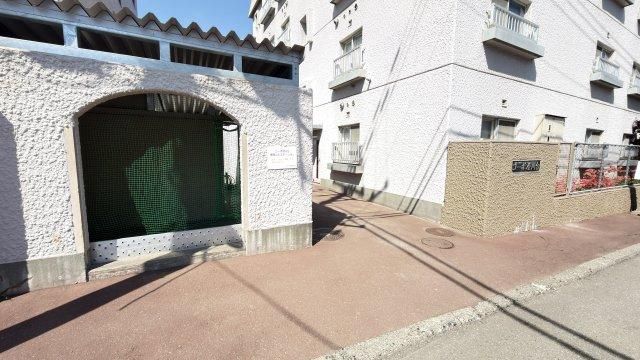 3LDK Apartment for Sale in Minami Ward, Sapporo - Thumbnail 3