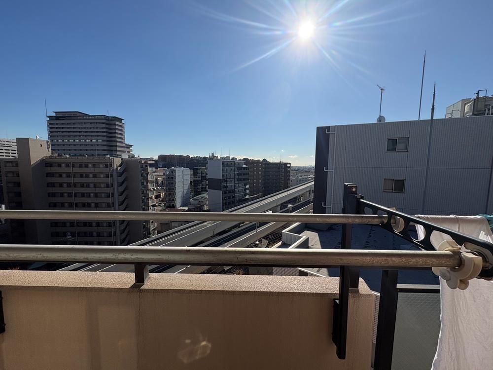 3LDK Apartment for Sale in Yokohama Minami Ward 65.4m² - Thumbnail 4