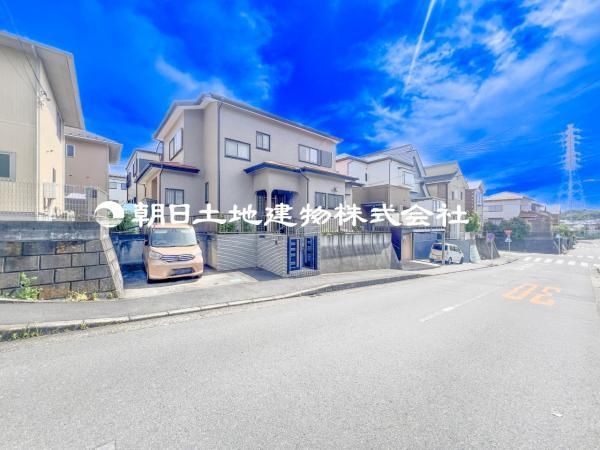 4LDK Detached House for Sale in Yokosuka with Garden - Thumbnail 2
