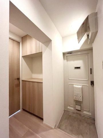 Renovated 3DK Apartment for Sale in Nagatsuda, Yokohama - Thumbnail 2