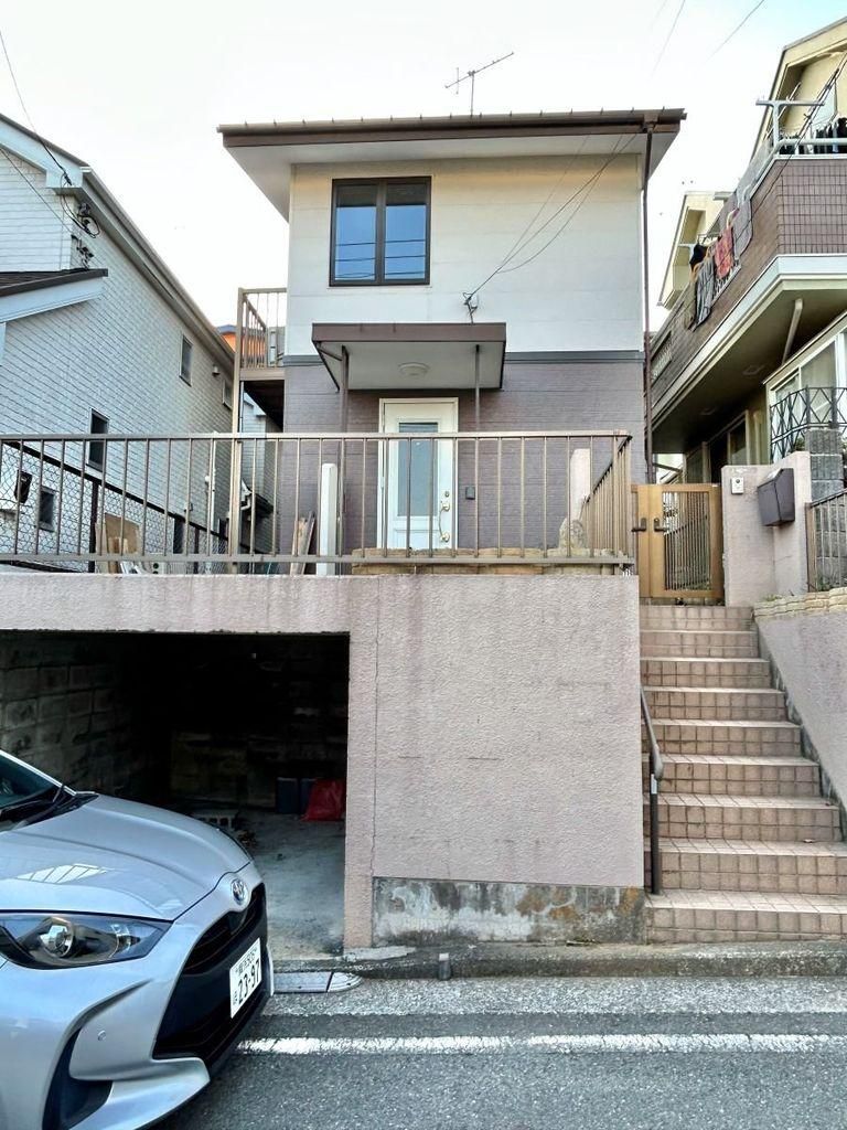 2DK House for Sale in Yokohama Minami-ku with Garden - Thumbnail 2