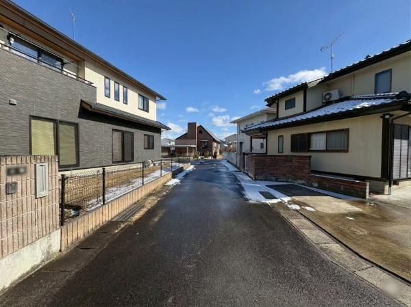 3LDK Detached House in Fukushima City with 233m2 Land - Thumbnail 3