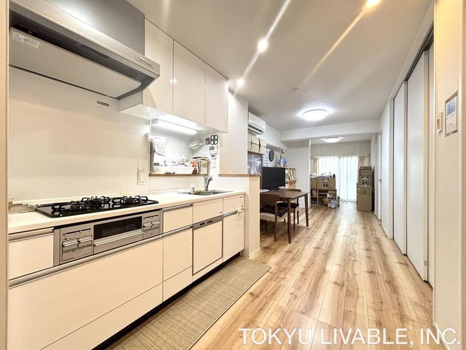 2LDK Apartment for Sale in Takatsu Ward, Kawasaki - Thumbnail 3