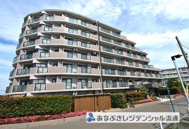 Renovated 3LDK Apartment in Sendai, Miyagi - 63.1 sqm - Thumbnail 2
