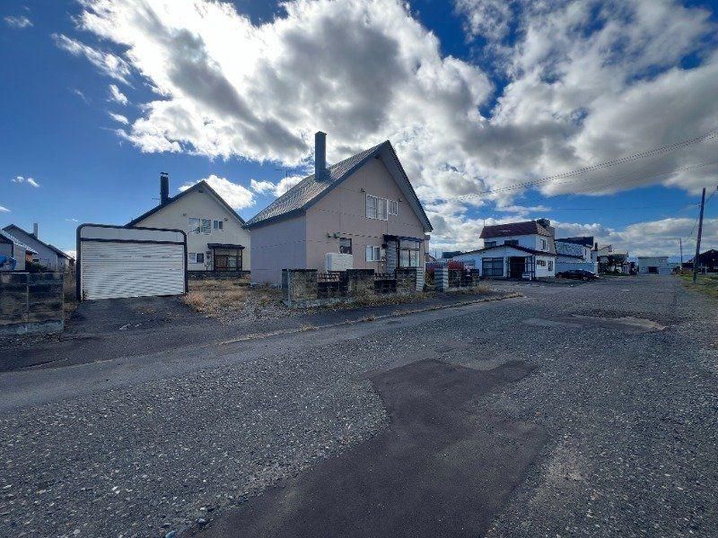 Land for Sale in Takikawa City, Hokkaido – 333 m² Corner Lot - Thumbnail 3