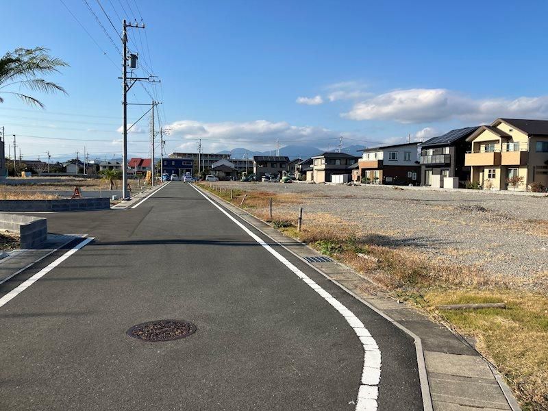 377m² Land for Sale in Quiet Shimizu Ward, Shizuoka - Thumbnail 2