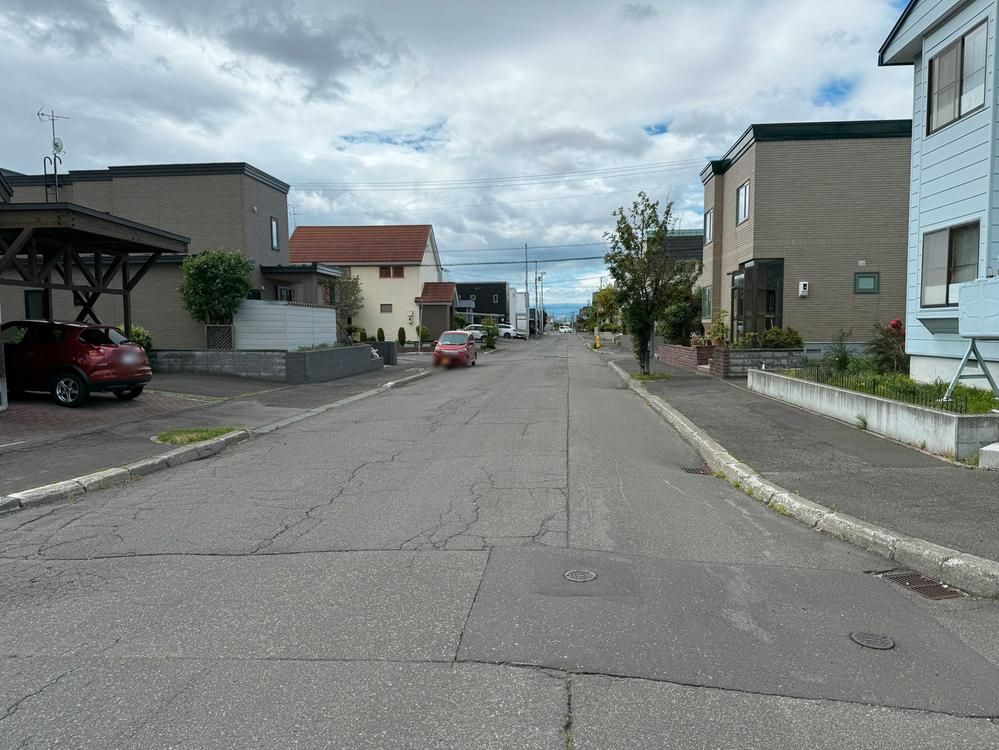 Land for Sale in Higashi-Naebo, Sapporo - 189m2 Corner Lot - Thumbnail 4