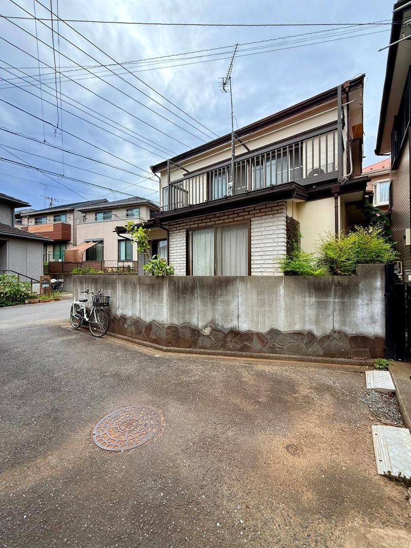 5DK Detached House in Tokorozawa, Saitama – 6.8 Million Yen - Thumbnail 2
