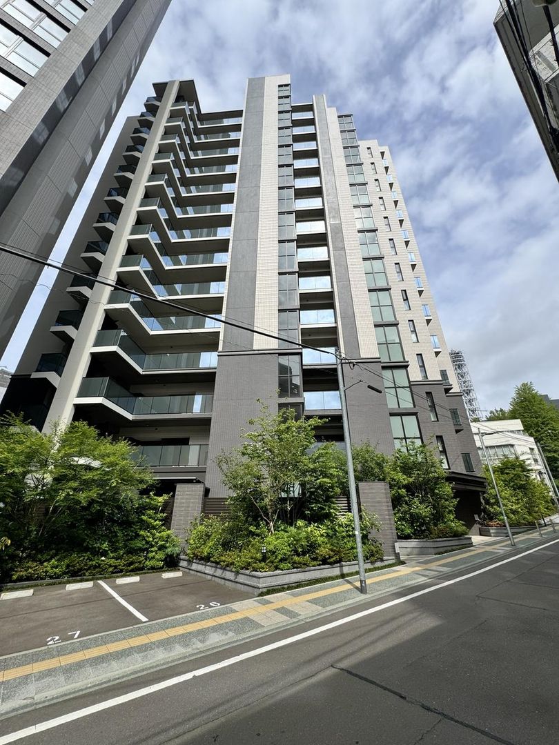 3LDK Apartment for Sale in Sendai, Miyagi - 71.8m2 - Thumbnail 2