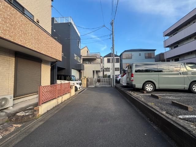 4LDK Refurbished House with Rooftop Balcony in Edogawa, Tokyo - Thumbnail 4