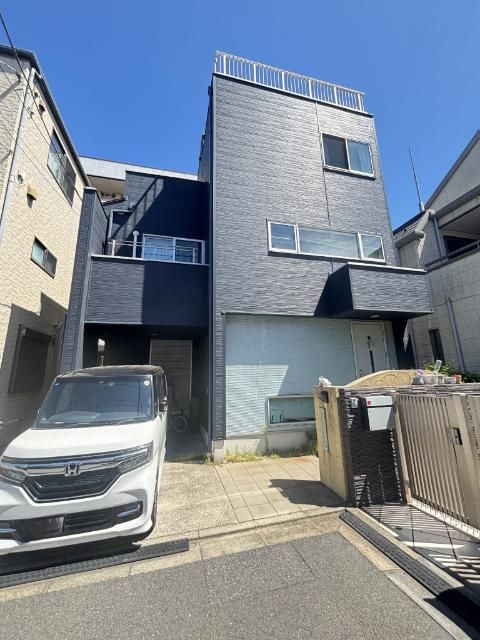 4LDK Refurbished House with Rooftop Balcony in Edogawa, Tokyo - Thumbnail 2