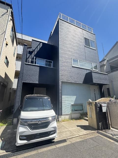 4LDK Refurbished House with Rooftop Balcony in Edogawa, Tokyo - Thumbnail 3