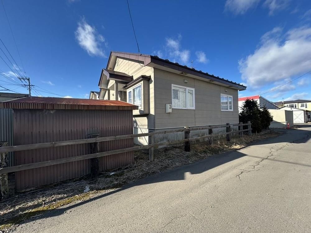 Renovated 3LDK House in Kushiro with Parking - Thumbnail 2