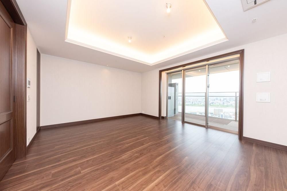 New 1LDK Apartment in Kita Ward, Osaka – 83.03m2, 46-Story Tower - Thumbnail 2