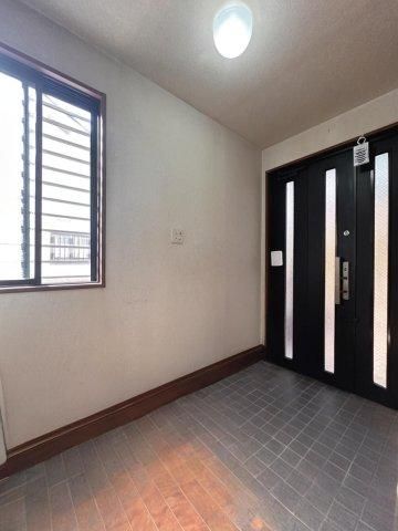5LDK House for Sale in Akishima City, Tokyo - 190 sqm Land - Thumbnail 4