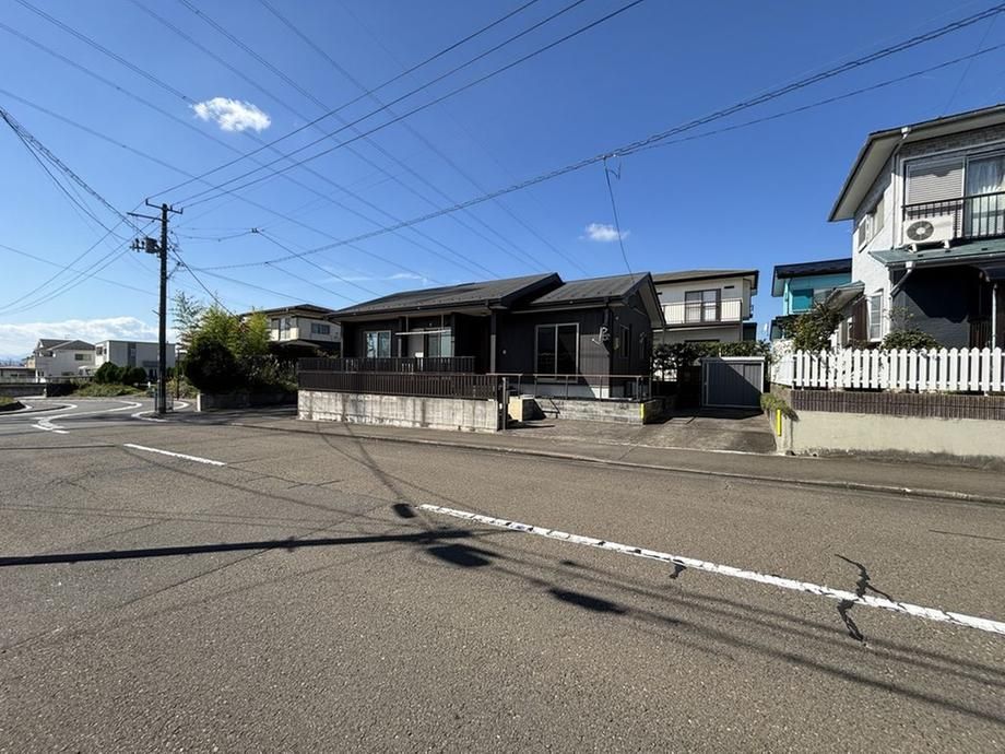 Modern 3LDK House for Sale in Tomiya, Miyagi - 2017 Build - Thumbnail 4