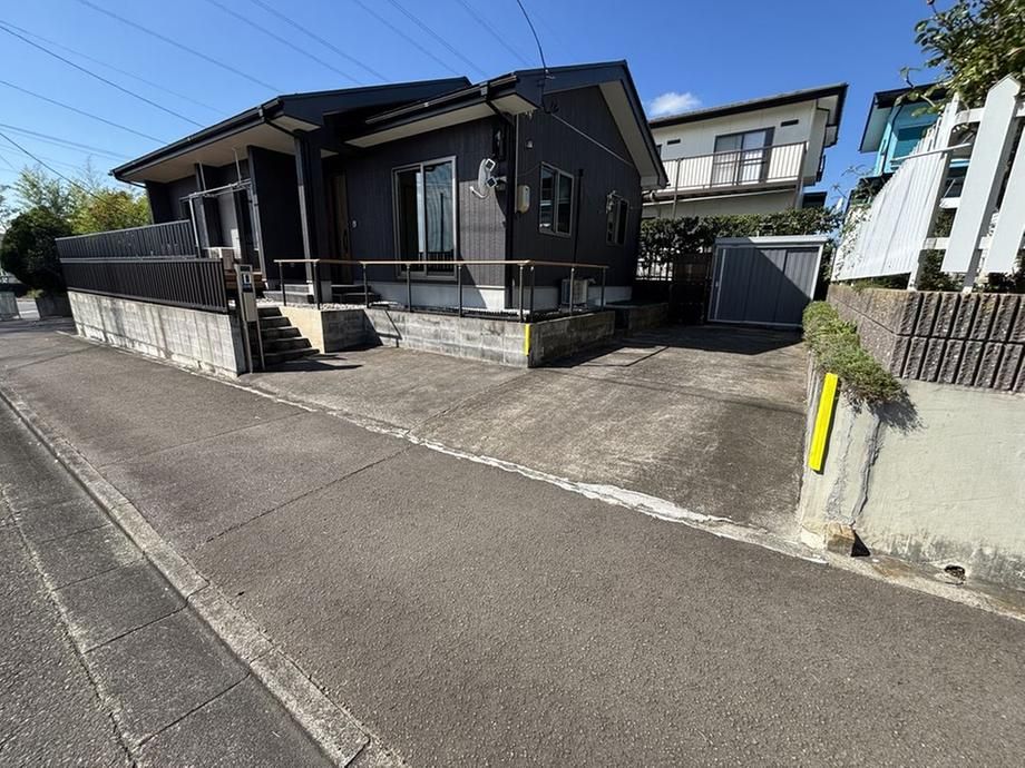 Modern 3LDK House for Sale in Tomiya, Miyagi - 2017 Build - Thumbnail 2